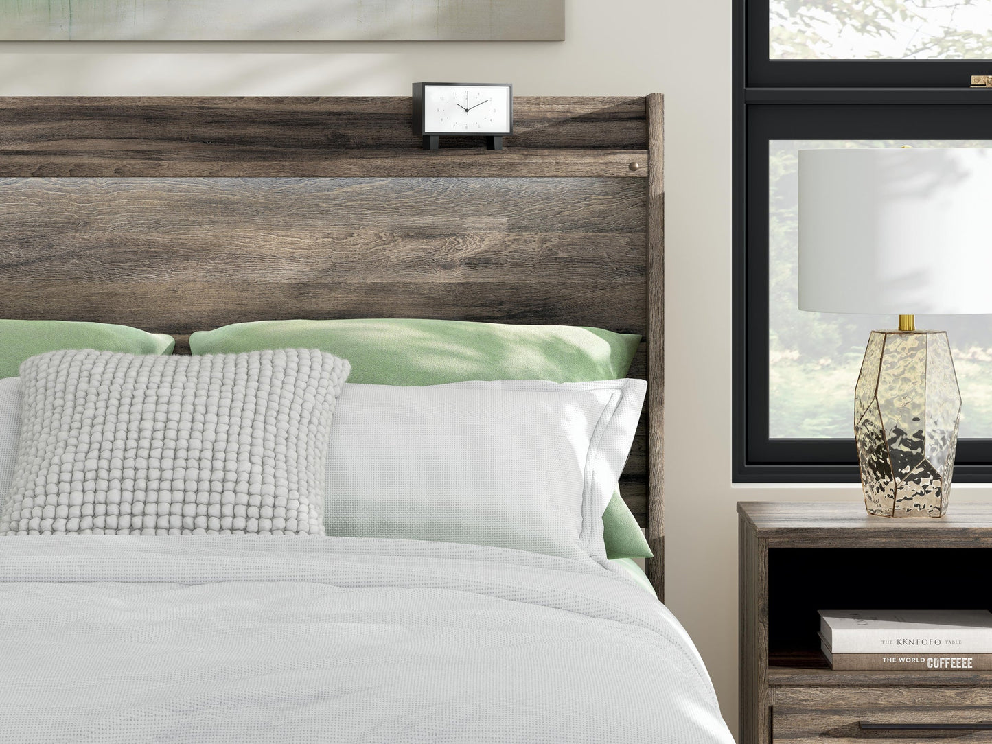 Elbrim King Panel Bed