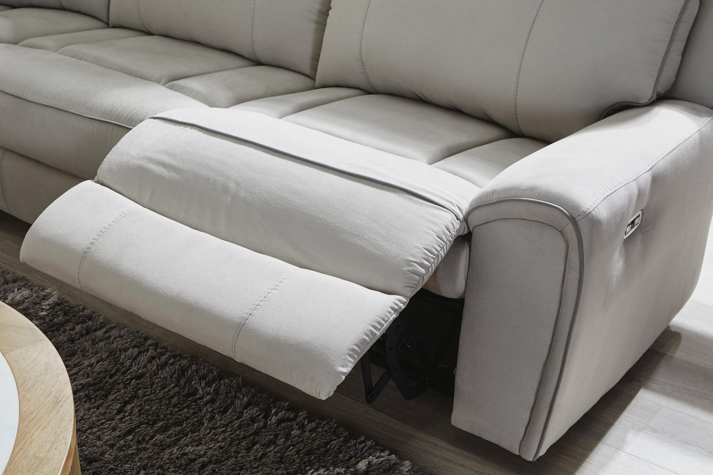 Social Pointe 5-Piece Power Reclining Sectional
